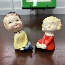 Relco Japan Courting Couple