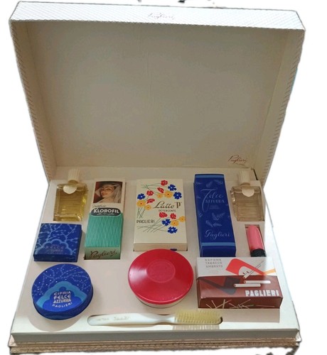 Cofanetto con campionario - , di