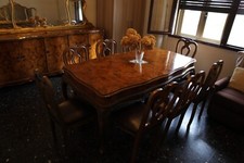 Sala da pranzo completa in