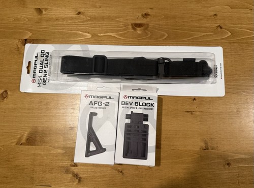 Assorted magpul items - items, bev