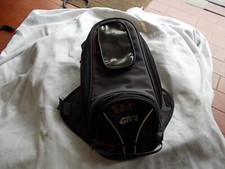 BORSA SERBATOIO GIVI ATTACCO MAGNETICO.