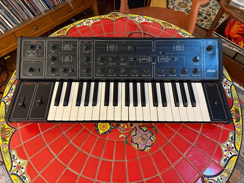 Sintetizzatore analogico