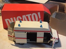 NZG 310 Fiat Ducato Ambulance scatola promo Germania Raro e Perfetto