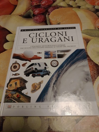 Cicloni uragani libro - cicloni, e