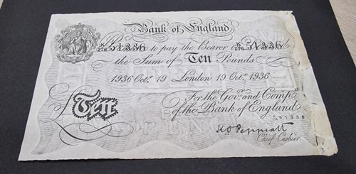 Bank england ten pounds - bank, of