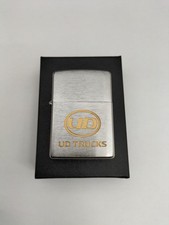 Camion ZIPPO Nissan UD