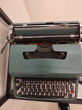 macchina da scrivere olivetti