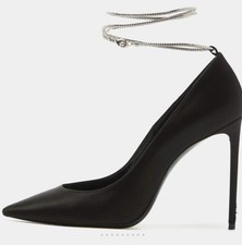 Nuova catena Saint Laurent