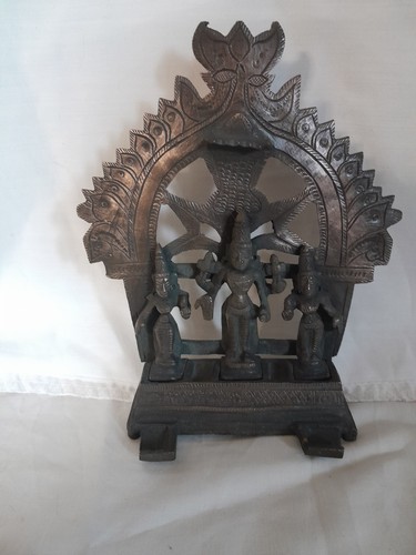 Hindu bronze figure vishnu - of,