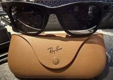 Ray-Ban Meta Wayfarer Large Gen 1 Nero Opaco Polarizzato Gradiente Grafite Usato