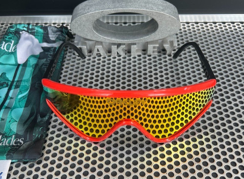 Oakley ombretti rosso lucido - ombretti,