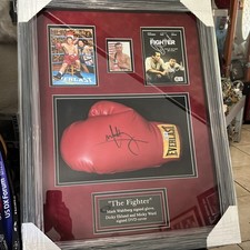 Guantone da boxe firmato a