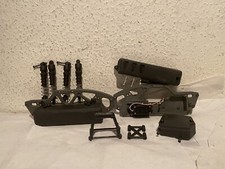 Quattro ammortizzatori, pezzi