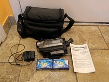 Videocamera compatta zoom 600x JVC Super VHS GR-SXM245U