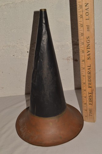 Corno vintage antico originale - vintage,