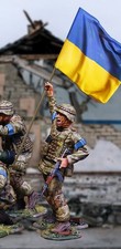 CS01226 Ukrainian Warrior Flagbearer. By The Collectors ShowCase