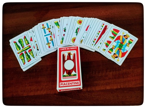 Pacchetto carte da gioco - carte,