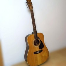 YAMAHA FG-151 Chitarra
