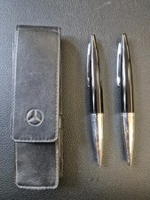 Penna a sfera e portamine