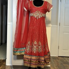 Abito da sposa indiano rosso