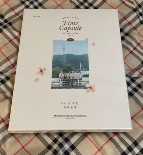 Astro time capsule con - time,