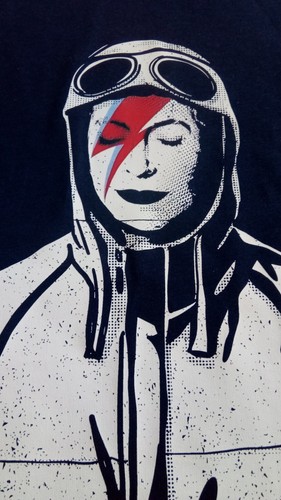 Shirt nuova con - t-shirt, etichette