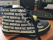 scarpa bambino juventus prodotto originale ufficiale usata 2 volte esterilizzata