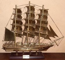 VELIERO METALLO COLORE ORO-UTTY SARK-TRE ALBERI- 50 Cm. 