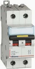 Interruttore magnetotermico automatico 2p 25a 6ka