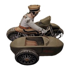 Moto giocattolo in latta