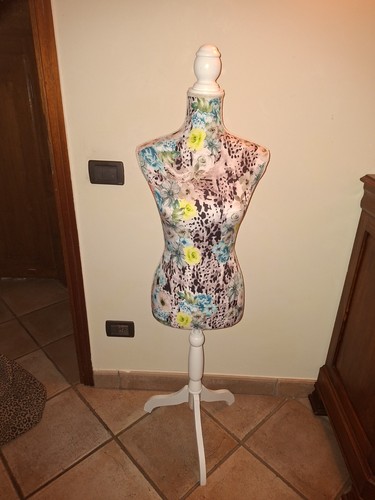 Manichino sartoriale - , a