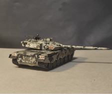 1/72 China ZTZ-96B carro