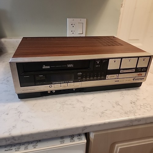 Hitachi video deck 35a vcr - video,