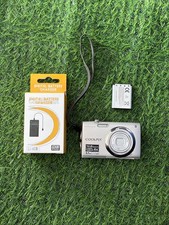 Nikon Coolpix S3000 12,0