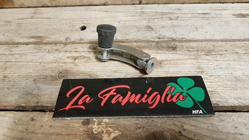 Apertura finestrino laterale