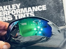 Oakley Radarlock Path grigio erica opaco con giada galassia polarizzata SKU# 9181-04