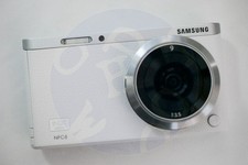 Samsung NX mini fotocamera con
