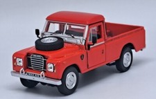 CARARAMA - Pick-up LAND ROVER Serie III rosso - 1/43 - CAR54043