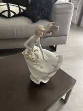 LLADRO' Figura Statua Donna "Profumi al Vento" Porcellana H28cm