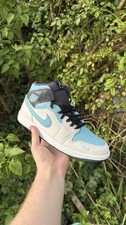 Nike Air Jordan 1 Mid SE