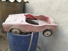 AUTO IN PLASTICA CON PEDALI