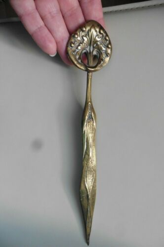 Coupe papier tourne page - tourne-page, art