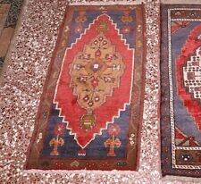 un tappeto turco 90x50 antico