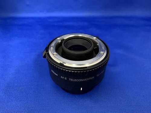 Nikon s - nikon,