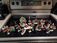 lemax christmas village Lot