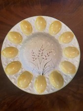 PARTICOLARE PIATTO DA PORTATA DI CERAMICA PER LE UOVA cm 27 BASSANO MADE ITALY