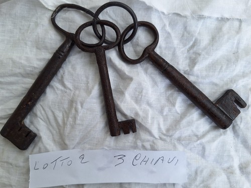 Lotto antiche chiavi ferro - lotto,