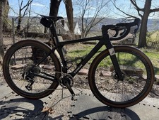 2025 Trek Checkmate SLR 9 Red