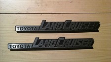 Scritta laterale parafango "LAND CRUISER" 75370-90A02 Toyota Land Cruiser  LJ70