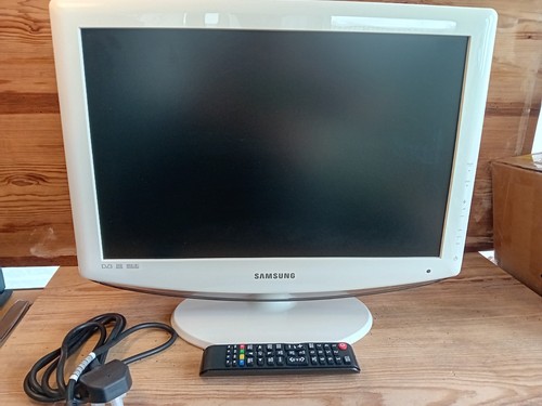 Lcd samsung bianco con - 19",